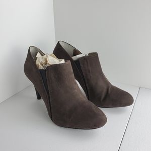 Nine West Booties Brown Size 7